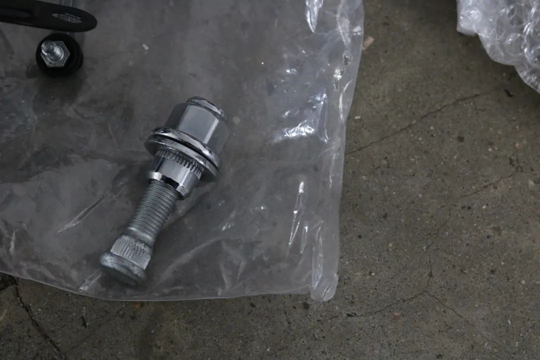 老爷子12代皇冠,12代丰田皇冠翻新改造全过程