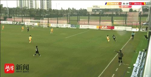 中国女足球队长吴海燕,女足队长吴海燕健美视频