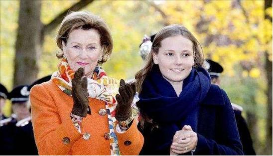 挪威公主：被称“全球最美”公主，17岁开战机跳高楼，未来是女王