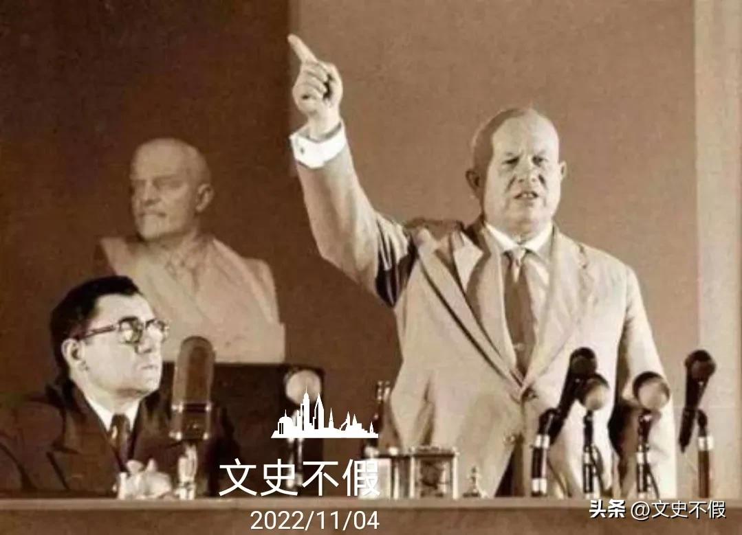 毛*东泽**、周恩来、*小平邓**和尼克松、卡特共同促成了1979年中美建交