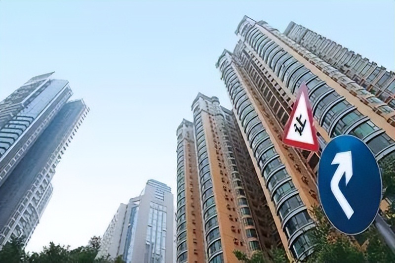 一张越南50000万盾纸币值多少钱,一百块人民币在越南能买什么