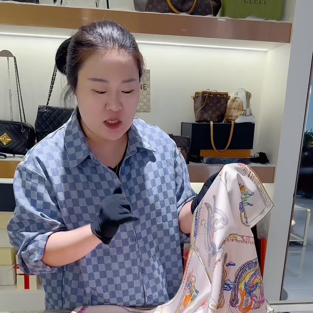 春夏爱马仕,爱马仕丝巾十大经典款图片