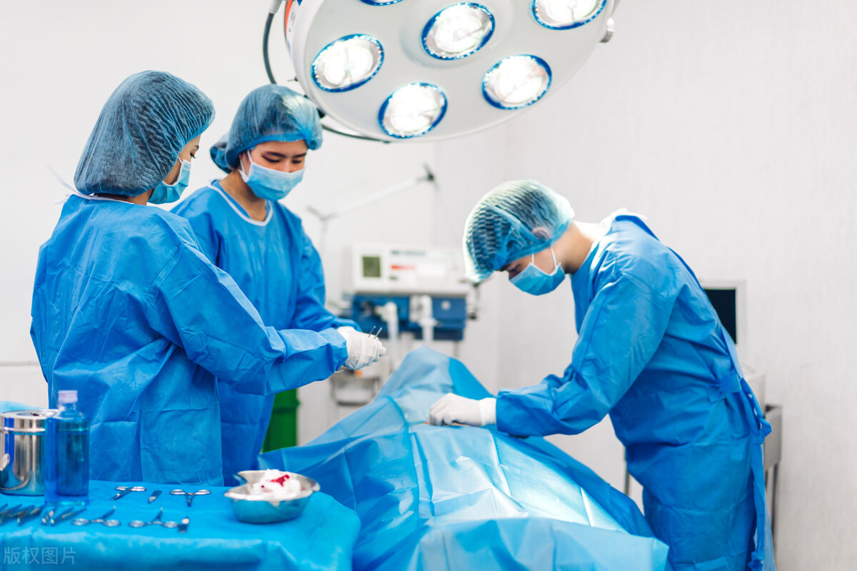 医疗纠纷大腿骨折,骨折引起肺栓塞医疗案件