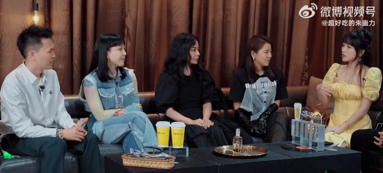 42岁确诊重度恋爱脑？拉倒吧，她可不是小白兔！