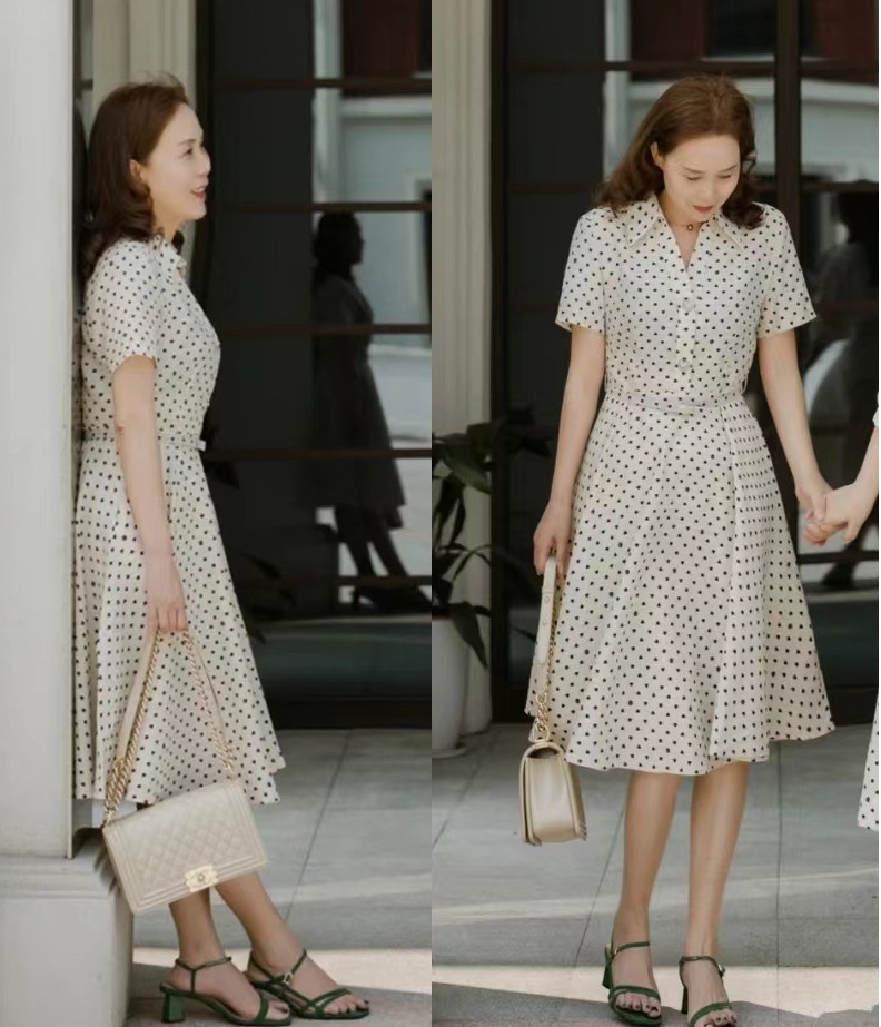 40岁左右减龄高档裙子小个子冬季,45岁女人穿什么样裙子优雅减龄