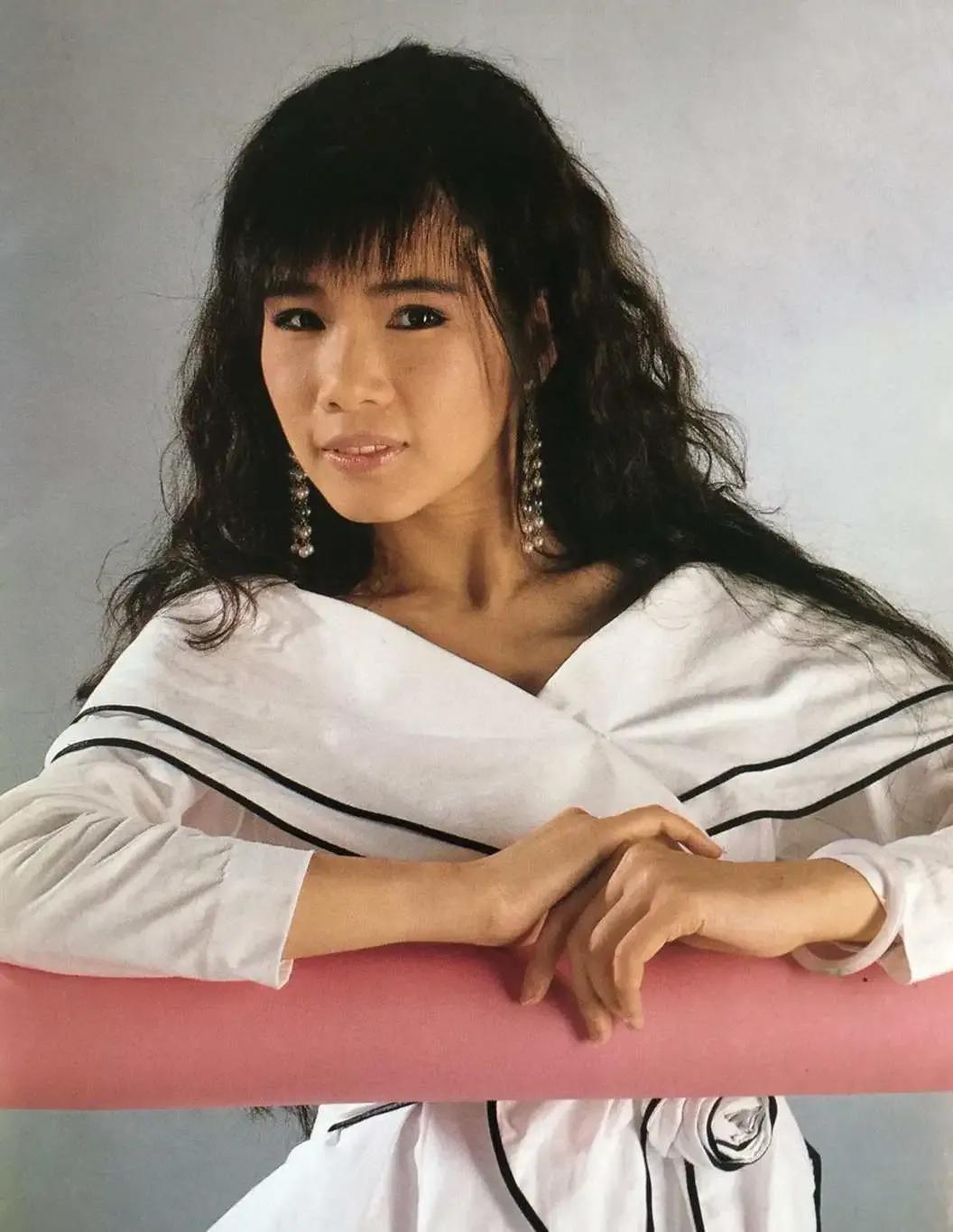 80年代港台最有名气的女歌星,90年代一位可爱的女歌星