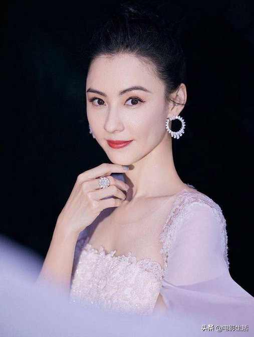 岁月不败美人,那些年港剧里面的“盛世美颜”,你最迷恋哪个?