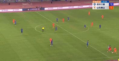 鲁能泰山上港陈蒲进球,陈蒲补时凌空斩破门