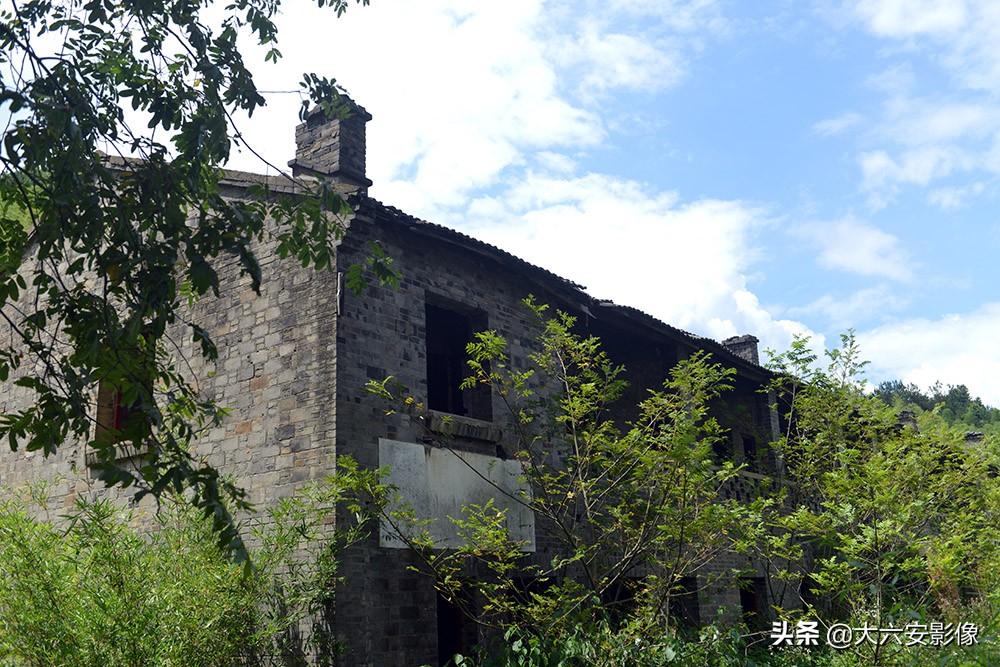 大山深处废弃的三线军工厂视频,军工三线厂旧址