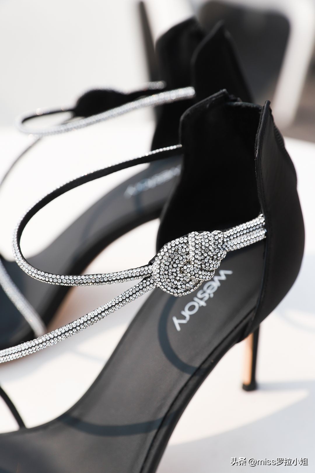 专柜的鞋子一般什么质量,一些正品的鞋子为什么便宜