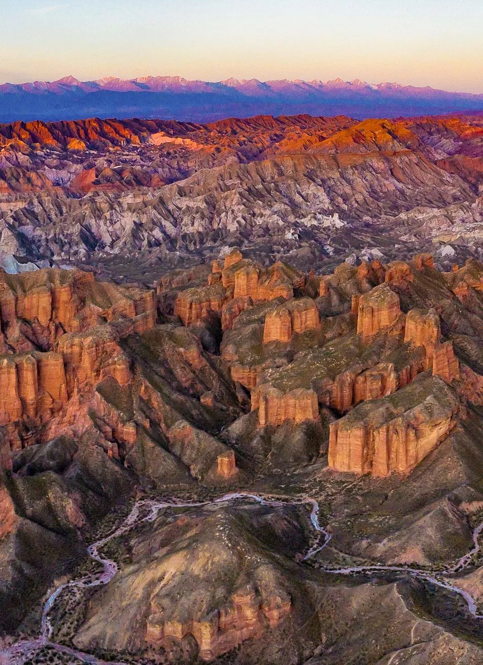 甘肃张掖有多少极致风光,甘肃张掖城市风光