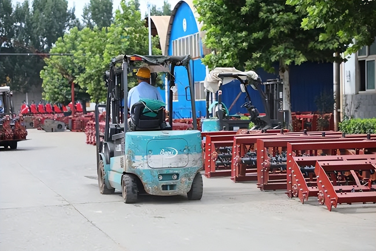 为农业添砖加瓦,宝骊叉车车队放异彩丨2022万里行访问农机企业