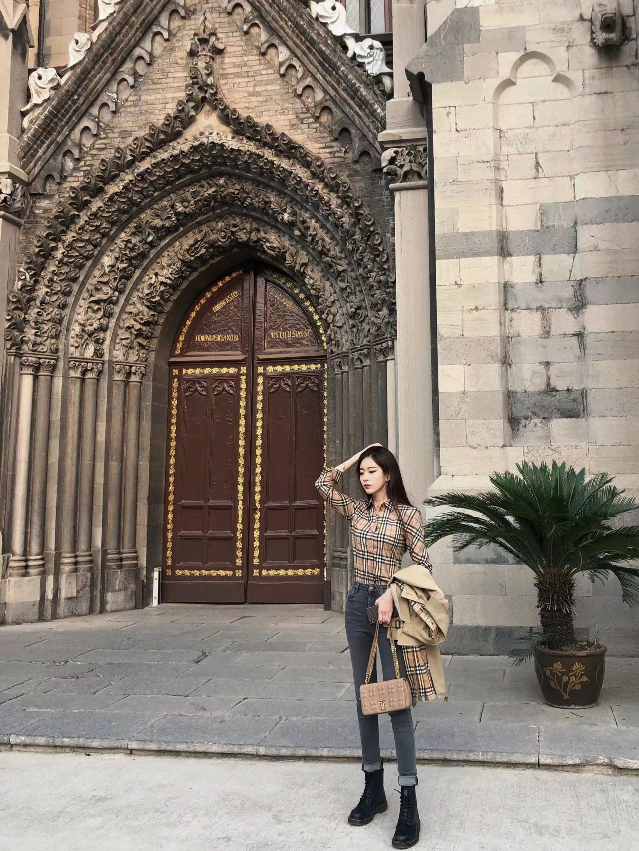 初春OOTD🧸今日份Burberry女孩🏻