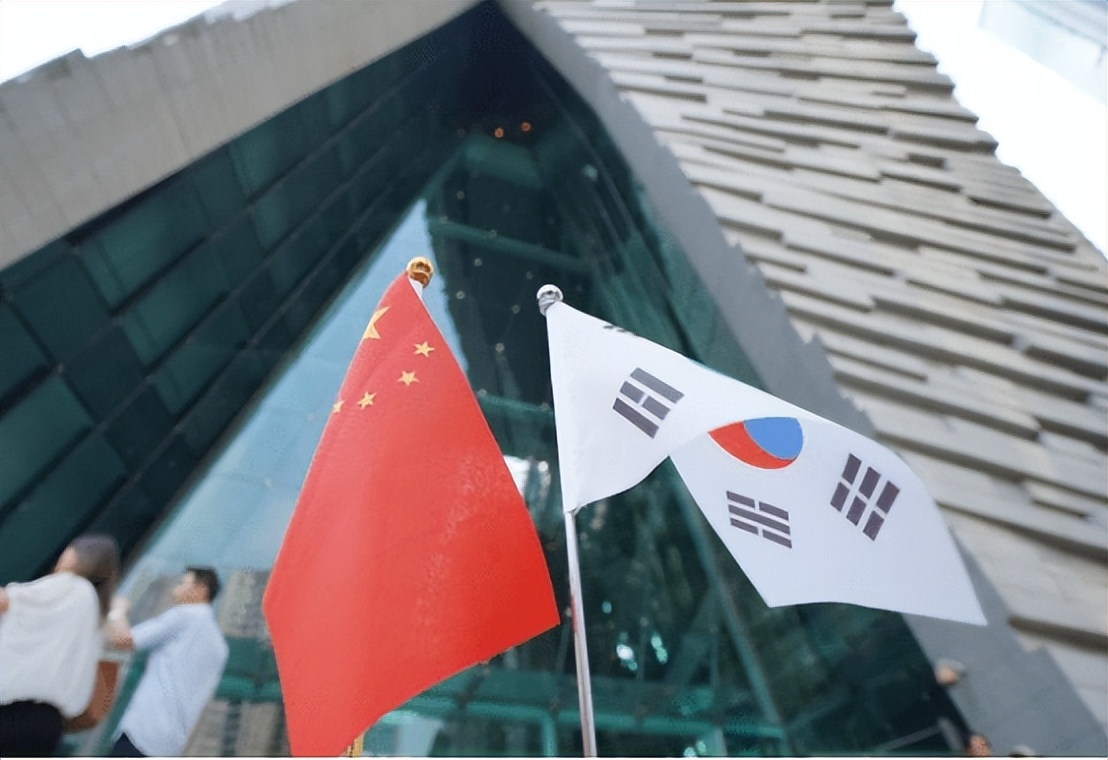 两极反转！韩国出口贸易大幅下跌，对中国的逆差达到历史新高