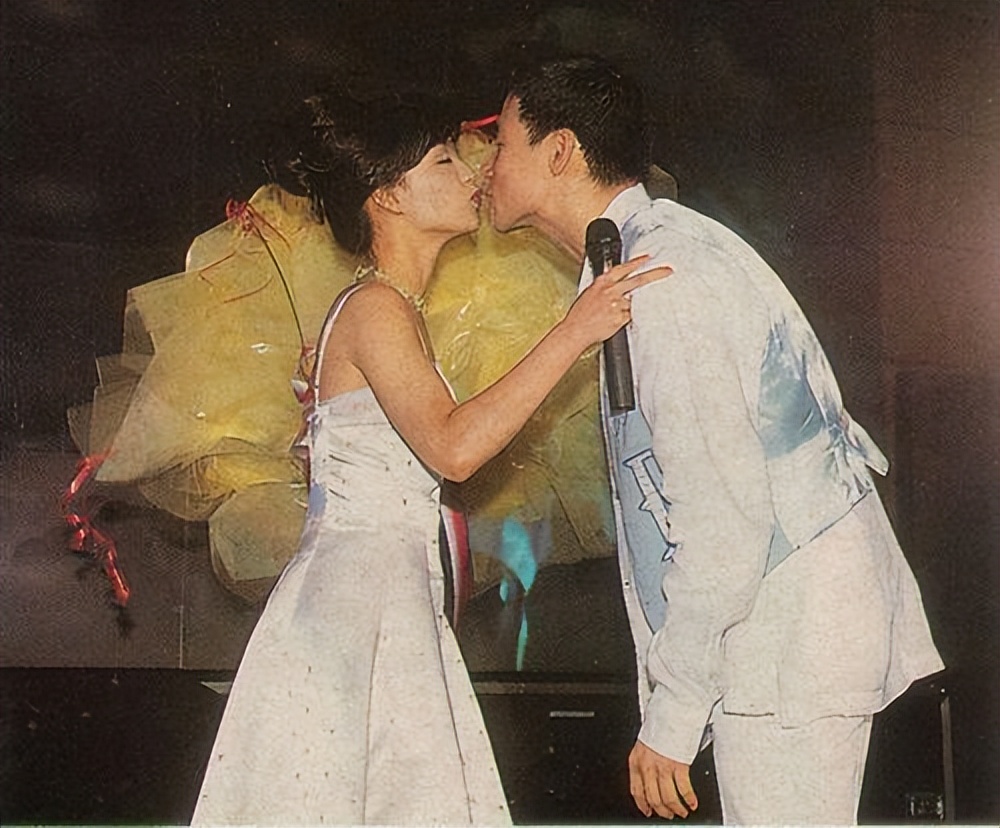 宝丽金四朵金花vs滚石四朵金花,宝丽金公认四朵金花