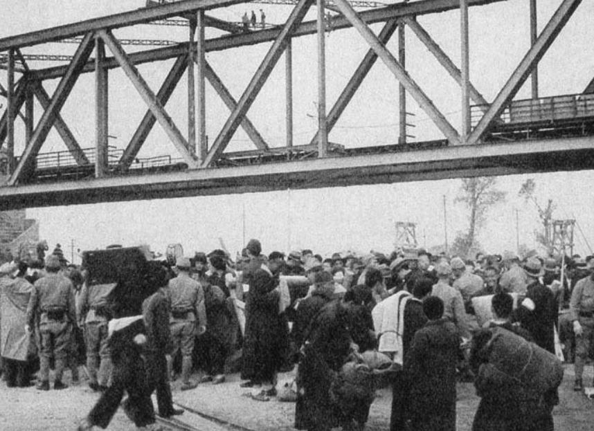 1939年河北一小伙给日军搓澡，乡亲骂他汉奸，后来才知他立了奇功