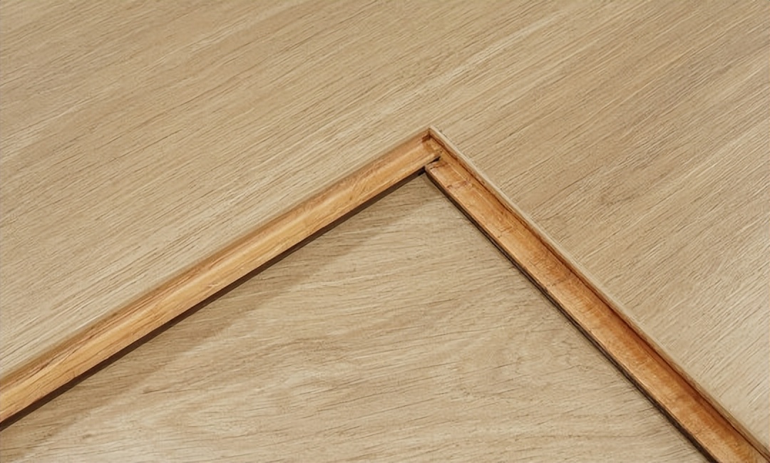 为什么越来越多的人都选实木地板,为什么三层实木地板都用的松木芯