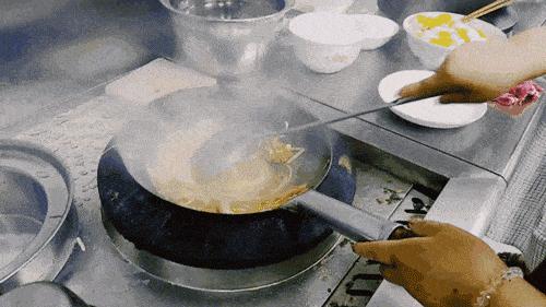 厨房要不要装空调呢,厨房要不要装热水器