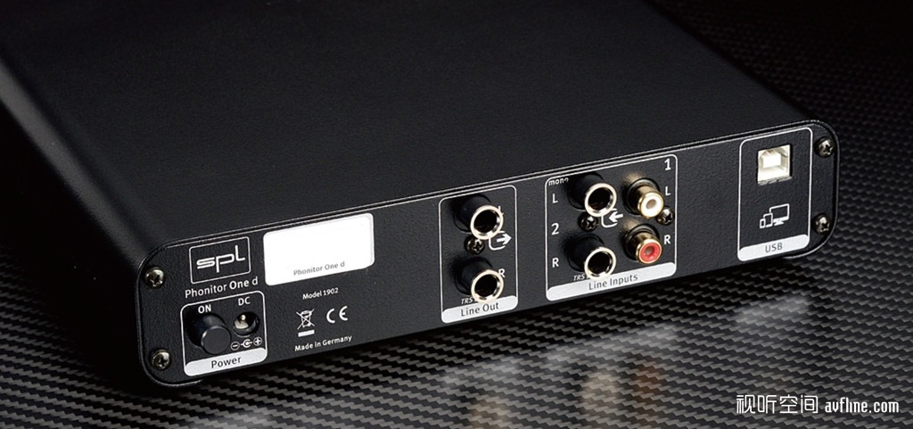 将入门级母带*听设监备**带回家：试听splOne系列产品