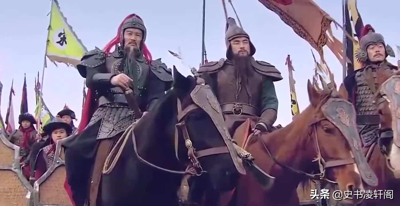 关胜为何力压林冲，成为梁山五虎之首？他有三大优势，林冲比不了