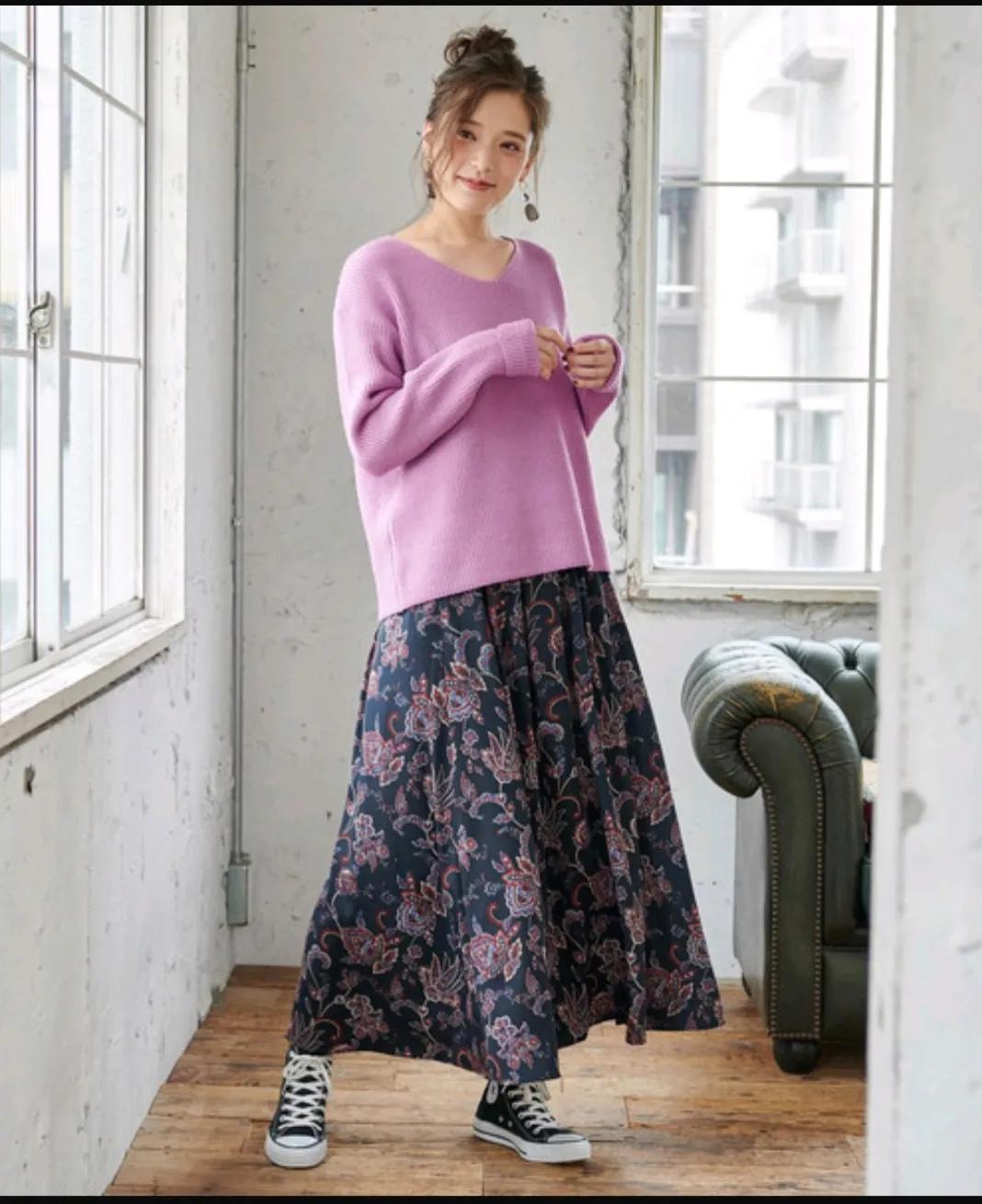 粉红色冬季针织开衫,冬季穿搭颜色搭配表