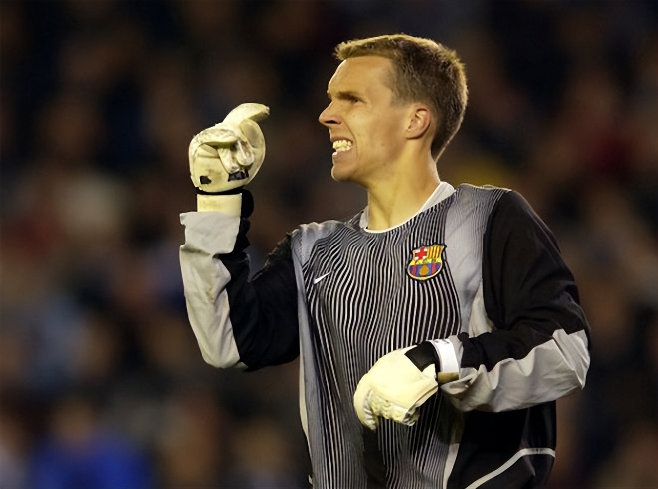 25岁还在巴萨背锅，31岁熬成德国主力，悍将大器晚成却是一场悲剧