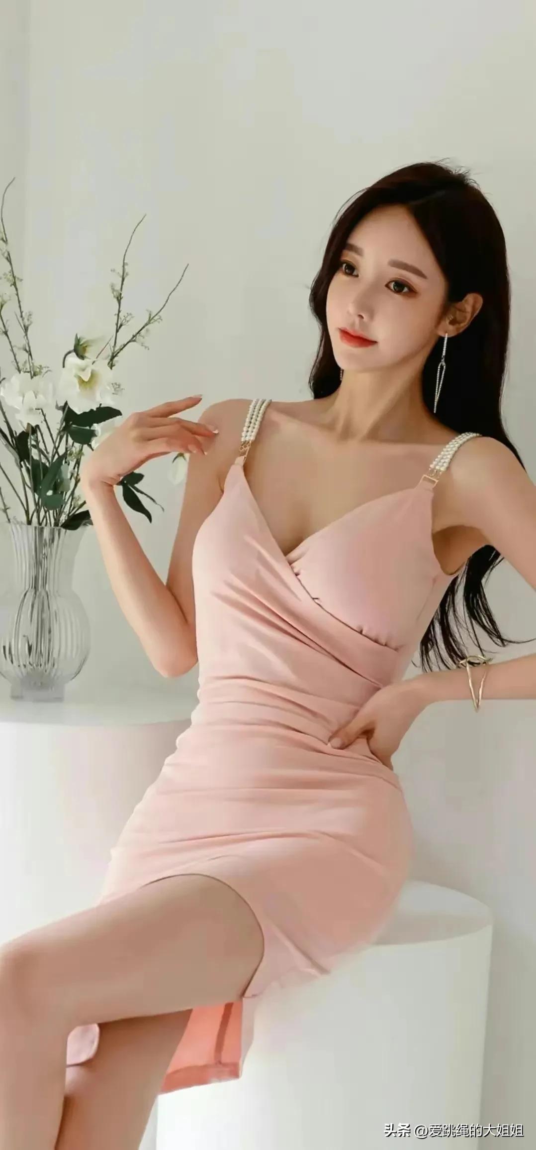 韩国模特孙允珠，性感时尚，美丽动人