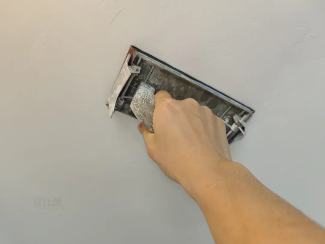 天花与墙边开裂如何修补,天花裂缝导致腻子层开裂怎么办