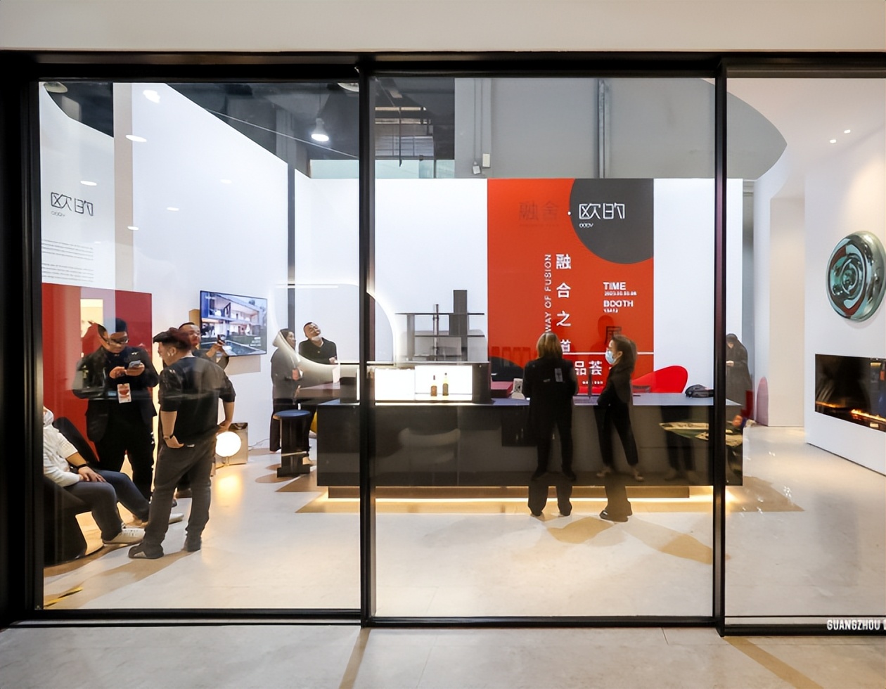 欧的＆融舍惊艳广州设计周！以极简主义诠释门窗行业新风向