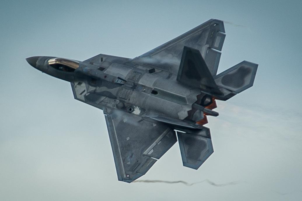 f35发动机推力是歼20的几倍,全球最快的战斗机歼20