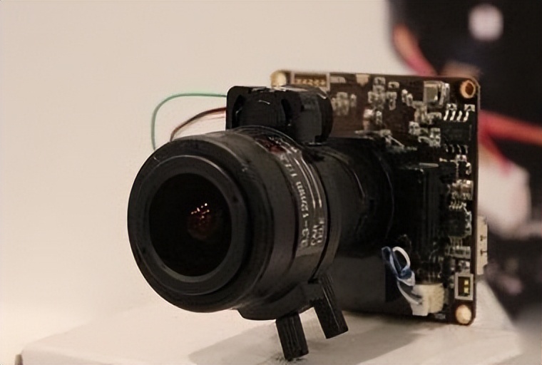 网络摄像机的工作原理和使用方法,网络摄像机天天用它是怎么工作的