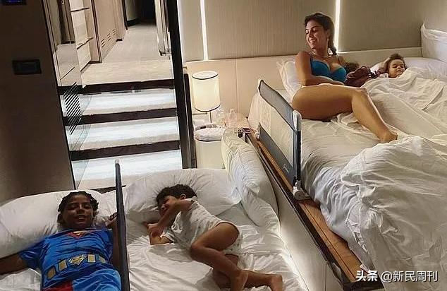 c罗女友乔治娜身价,c罗女友乔治娜晒与4个孩子合影