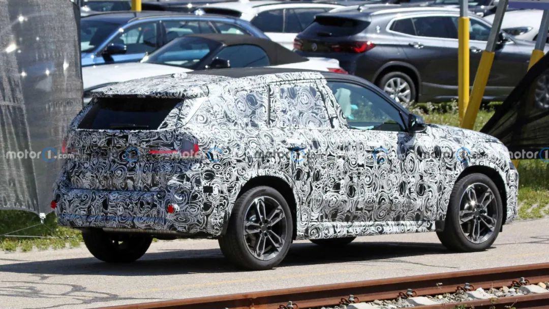 2016宝马x1新款价格,全新一代宝马x1灯光