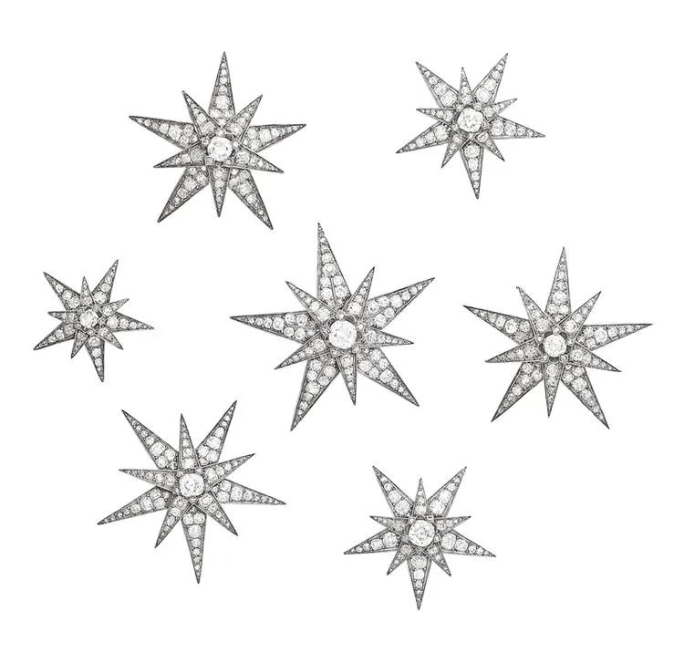 王冠要怎么戴才不会压塌头发,王冠头饰戴法