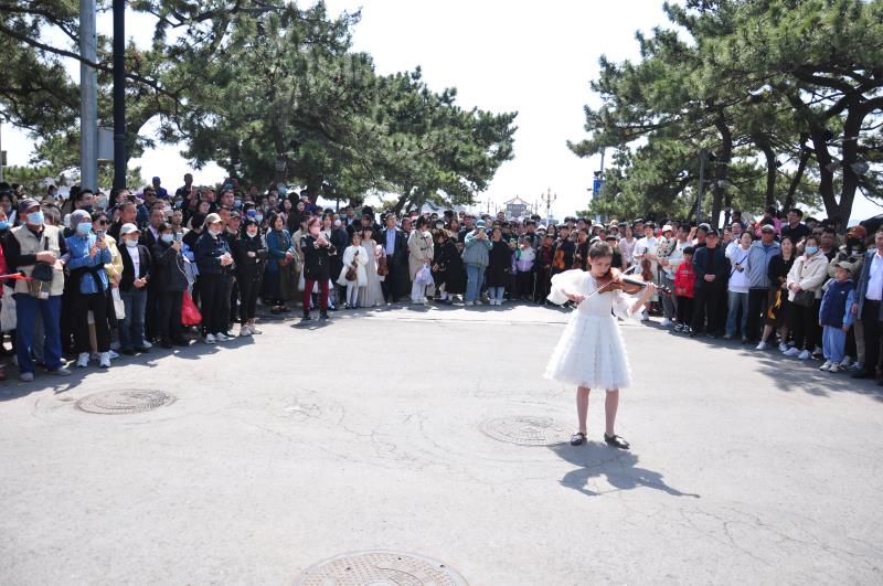 “青青之岛，爱乐之城”第十三场小提琴快闪活动精彩上演