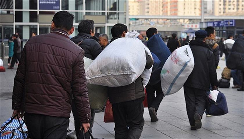 农民进城落户土地要怎么办,农民进城落户原有宅基地怎么办