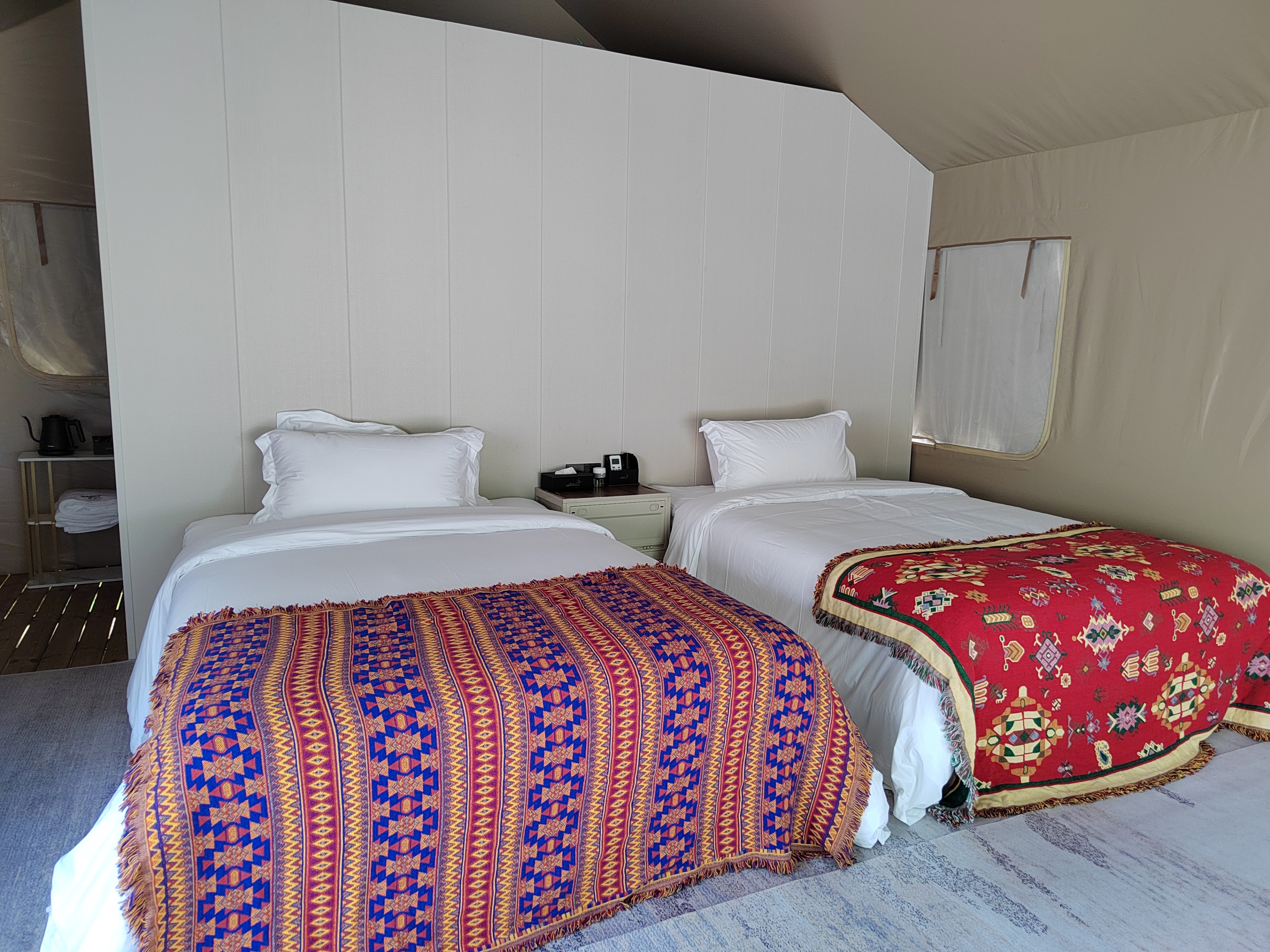 清远英德峰林晓镇精品露营地,清远英德湖畔野奢露营