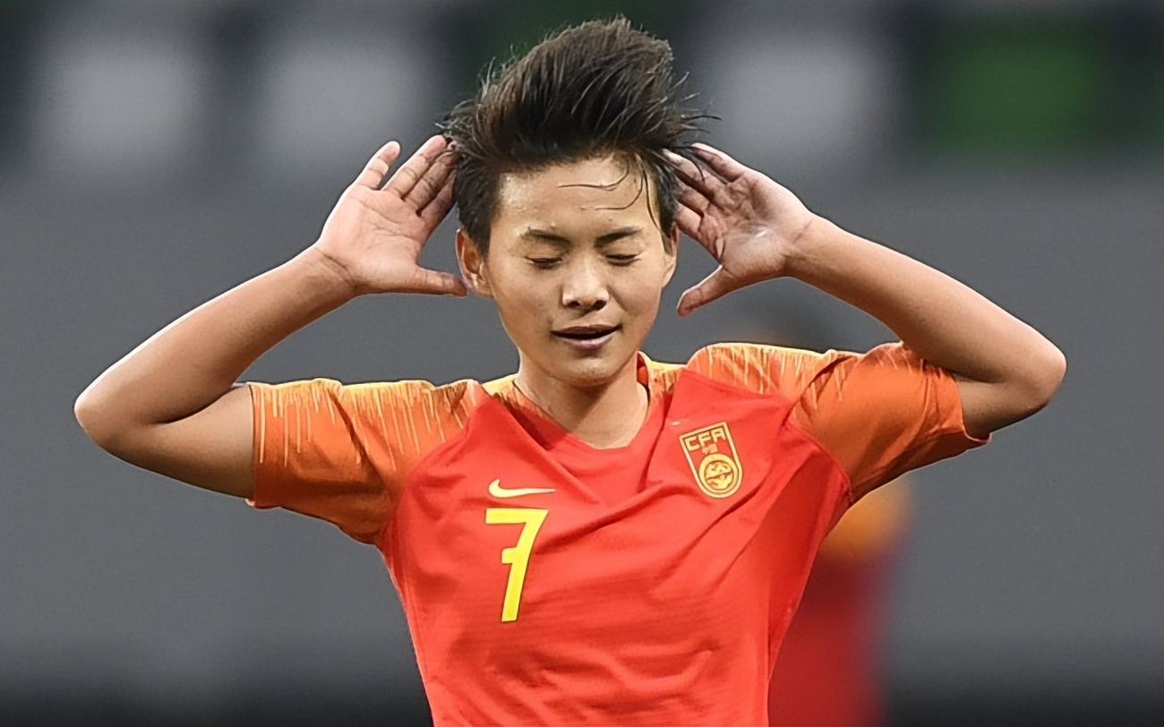 张琳艳获得中国女子金球奖,金球奖女足得主