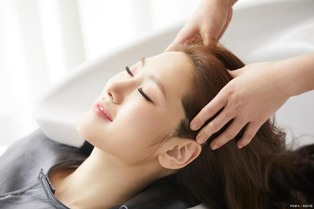 头皮上全是疙瘩大脓包是什么原因,头皮长疙瘩和脓包是怎么回事