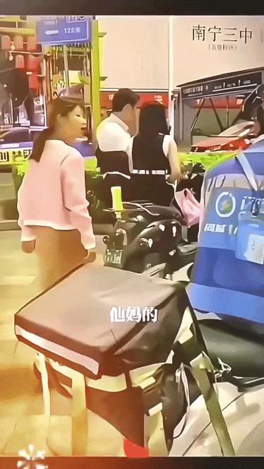 这是我见过最牛的一字马,这是史上最强的一字马无人敢挑战