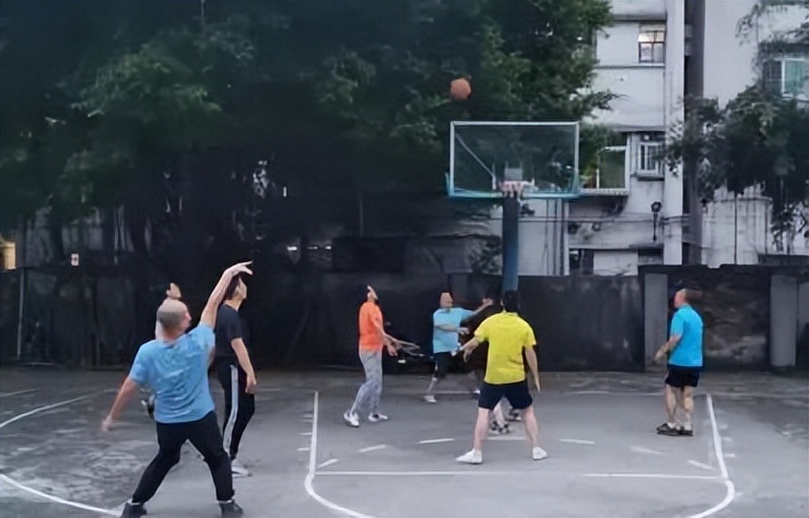 篮球高级感慢动作视频,篮球的球感