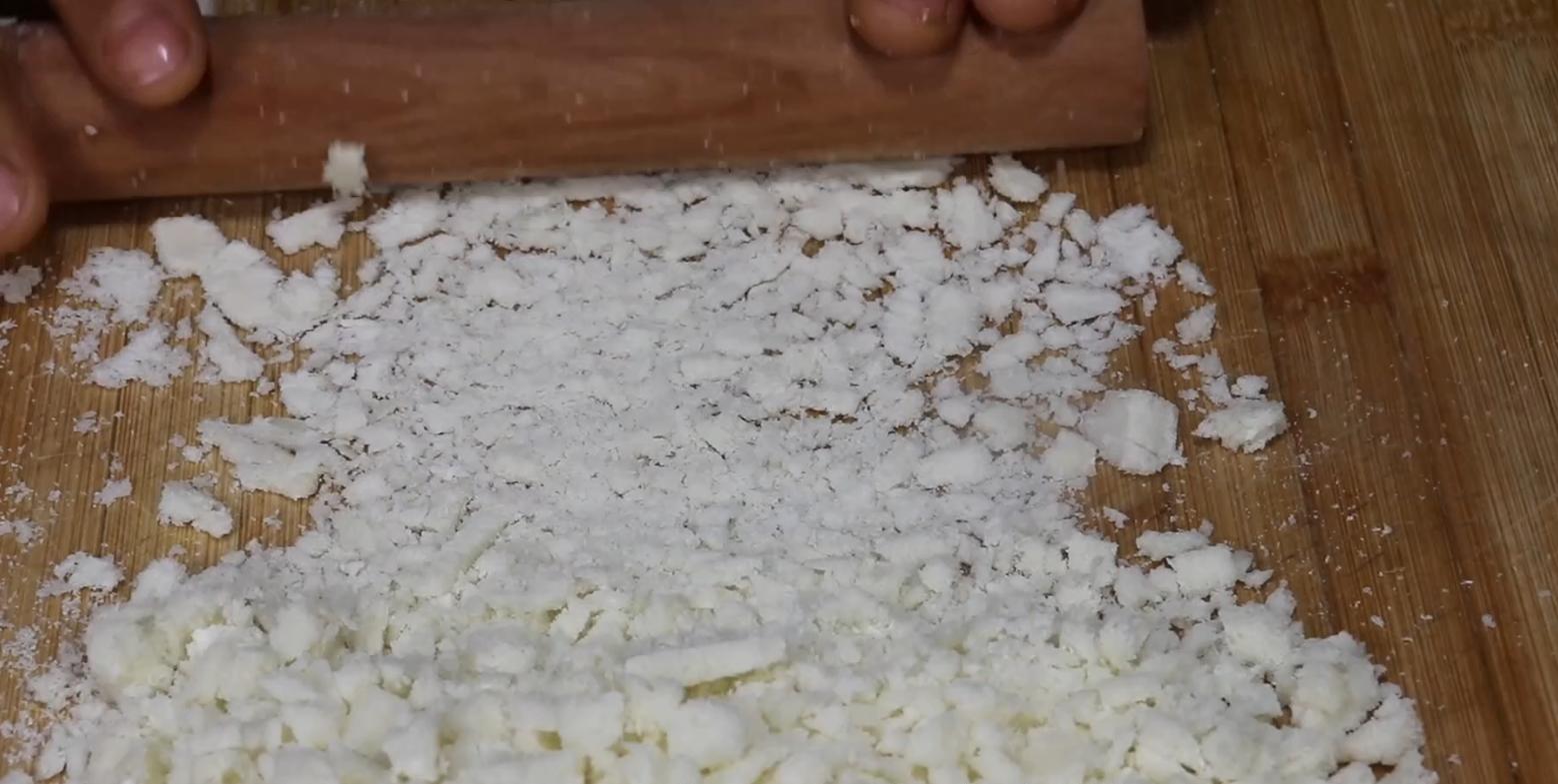 面包糠买多了可以烙饼,面包糠买多了可以做什么吃