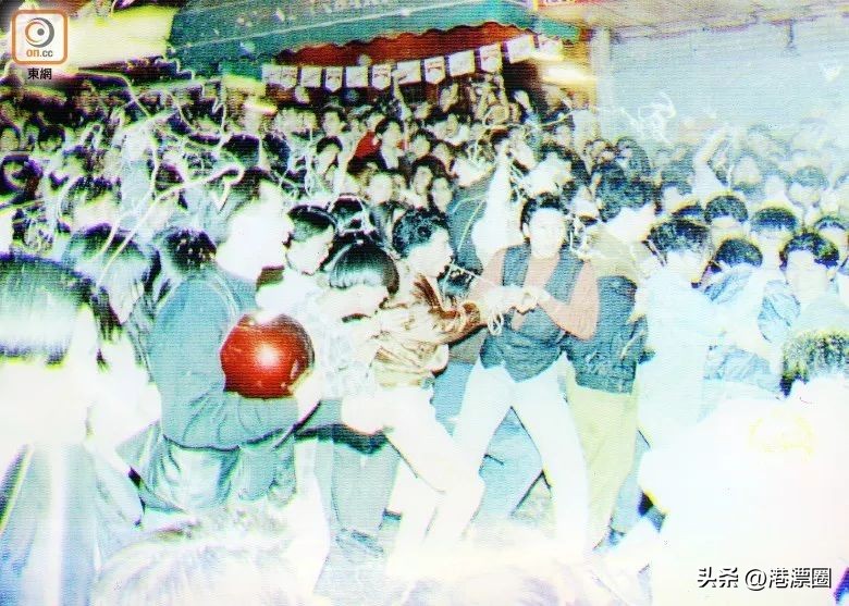 轰动全球的*踏事踩**故,彻底改变了香港