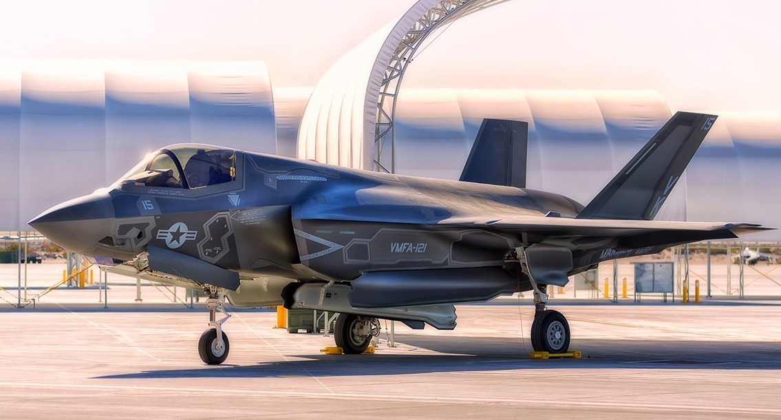 针对台海有事?日本买隐身舰载机,依托航母和冲绳陆地机场部署