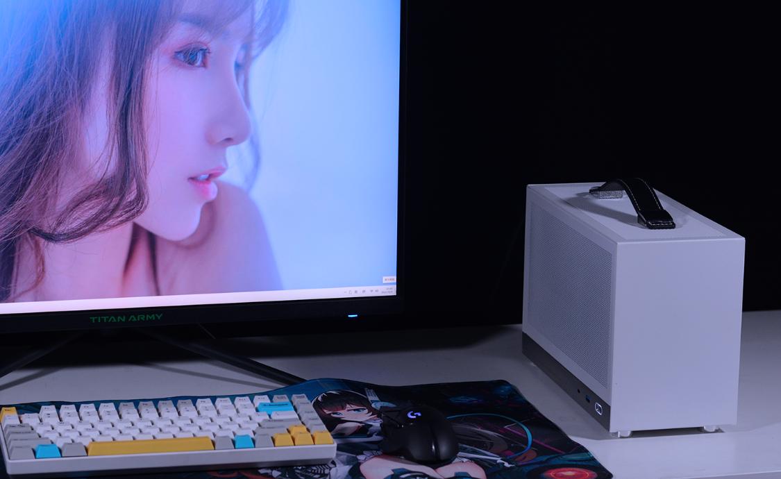 5000元itx主机加便携显示器,能吊打万元笔记本的itx主机