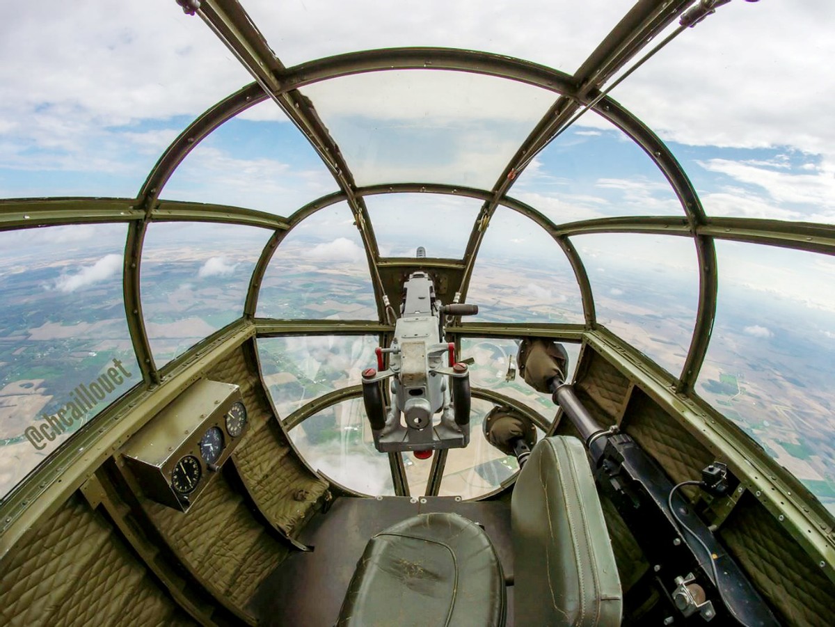 轰炸机为啥那么大,轰炸机有多难打下来