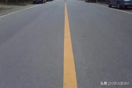 实用的交通标线图解大全,21种常见路面交通标线大全及图解