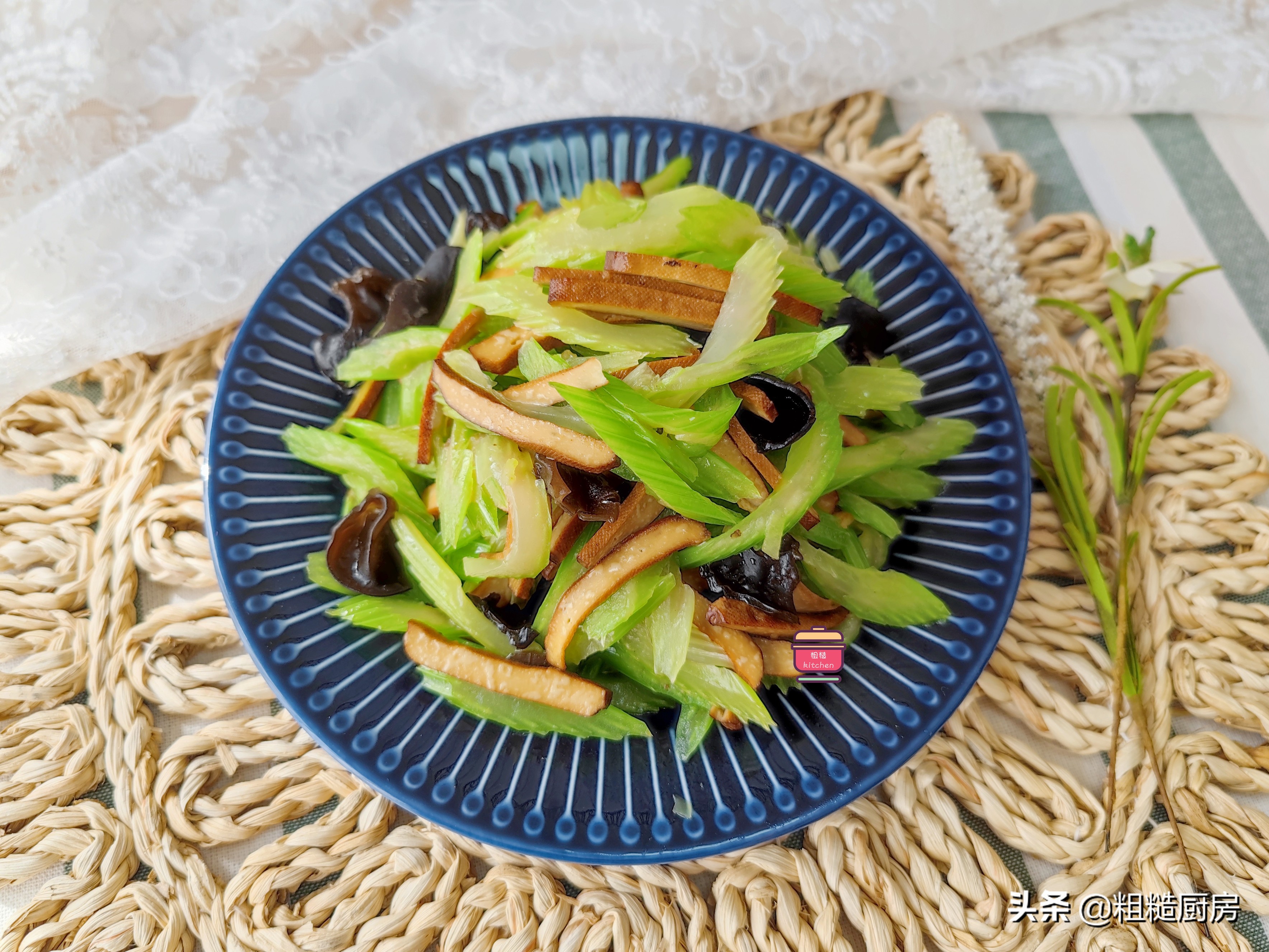 平时多吃上火的菜更不容易上火吗,夏天吃什么菜不上火又下火
