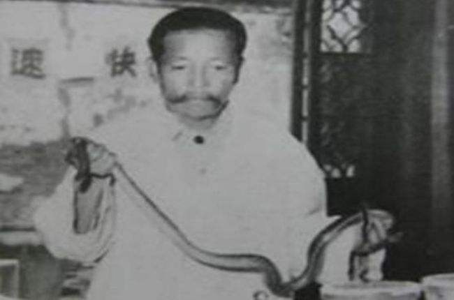 江苏96岁老人仍坚持行医，70年间救人无数，善用毒虫治疗各种顽疾