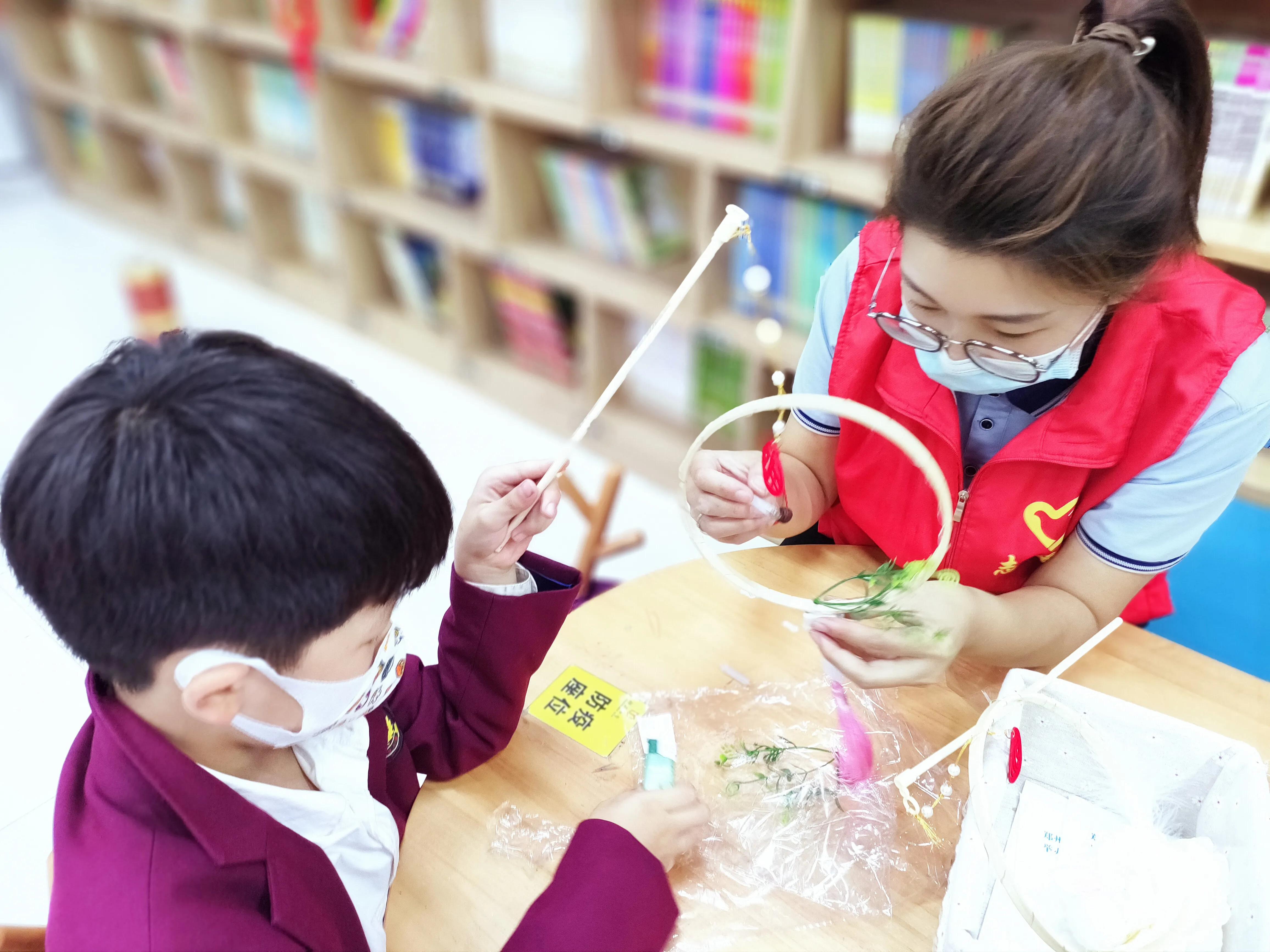 中秋花灯怎么制作怎么玩,中秋节亲子制作花灯主题